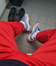 Sneaker Paradise Twink Tube Sporty 60dd0b351924d.jpg