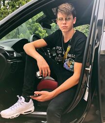 Sneaker Paradise Twink Tube Boys 60e49486eb980.jpg