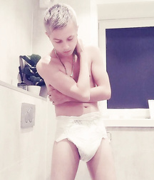 Diaper Mix Gay Tube Kinky 609d320897f58.jpg