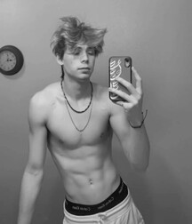 Hot Shirtless Tumblr Boys Gay Tube 60955fe6c90e1.jpg