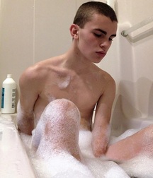 Bathtub Buddies Gay Tube 609756b3bdee1.jpg