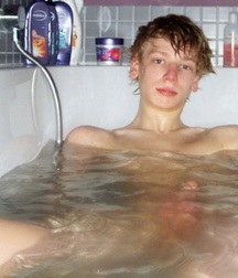 Bathtub Buddies Gay Tube 6097573b354cf.jpg