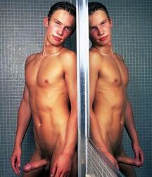 Mirror Mirror on the Wall Gay Tube 60985d150af04.jpg