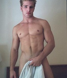 Hiding His Candy GayBoysTube 6099f284e2dfd.jpg