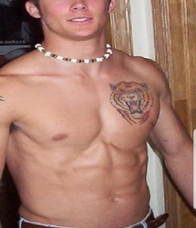 Topneedsbttm 01 5d4c6ee49a425.jpg