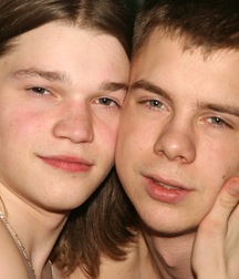 Adi & Anatol Gay Tube 60b5ea74b13ba.jpg