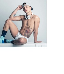 Mix 3 Chicos gays tube boys 60be98766f255.jpg