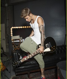 Justin Bieber Gay Tube Non Nude 60b183394dd45.jpg