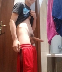 amateurs showing off boys porn 60b700fc88f0a.jpg