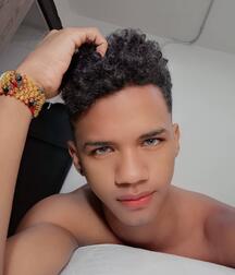 BOYS TUBES GAY 60be84c1b15e8.jpg