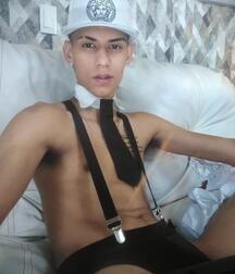 boys shirtless tubes gays solo 60e1c1ff06797.jpg