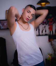 boys shirtless tubes gays solo 60e1c2147107a.jpg