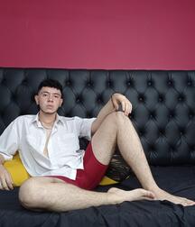 boys shirtless tubes gays solo 60e1c218028fd.jpg