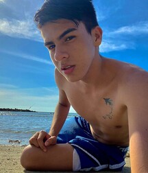 amature solo gay porn tubes 6133170e423f0.jpg