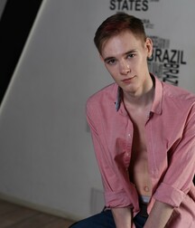 SO MANY BOYS GAY TUBES 615085a92a4db.jpg