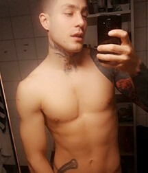 SO MANY BOYS GAY TUBES 615085dd7eafb.jpg