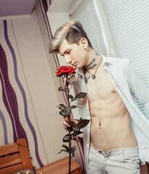 like solo gay porn tubes 619291c12aaa9.jpg