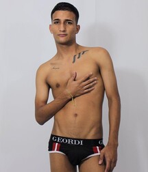 handsome solo gay guy tube cute 6248af9615a51.jpg
