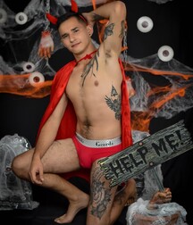 handsome solo gay guy tube cute 6248afce3ac86.jpg