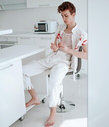handsome solo gay guy tube cute 6248afd3cf7c9.jpg