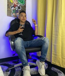 handsome solo gay guy tube cute 6248affc79a5c.jpg