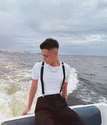handsome solo gay guy tube cute 6248b00074679.jpg