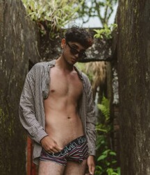 these bugs are too cute tubes gays sexy 626c68ffd00e8.jpg