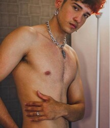 these bugs are too cute tubes gays sexy 626c69092c959.jpg
