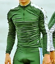 see the bulge 56bb5e56e8ced.jpg