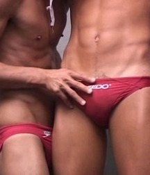 swimming buddies 56bfa6948690d.jpg