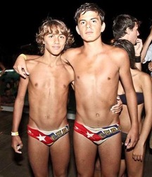 swimming buddies 56bfa6966da37.jpg
