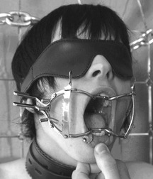 gagged 56c32adf7d02b.jpg