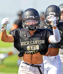 football hotties 56c477b85ca66.jpg