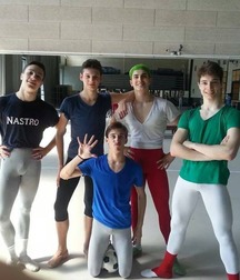 private dancers 56d452780d3b7.jpg