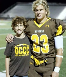 bulging players 56dad94ea4130.jpg