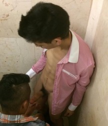latinos giving head 56dad9ee01fc2.jpg
