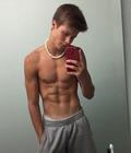 shirtless selfies 56dc349778bd3.jpg