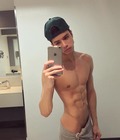 shirtless selfies 56dc349b23f7e.jpg