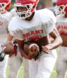 running with balls 56e2c9f412429.jpg