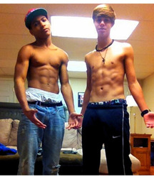 shirtless buds 56ebf9796aa9e.jpg