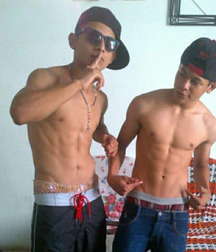 shirtless buds 56ebf97bbab7e.jpg