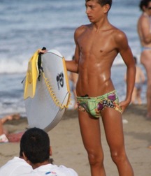 bods at the beach 56f72a43bacd8.jpg