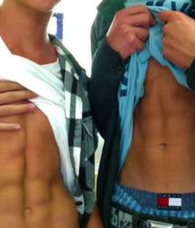 show those abs 5705ba55dccad.jpg