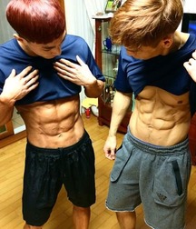 show those abs 5705ba5678ee4.jpg