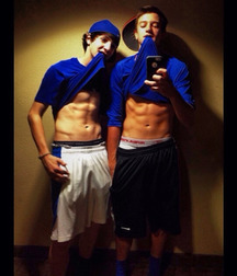 show those abs 5705ba56ebeea.jpg