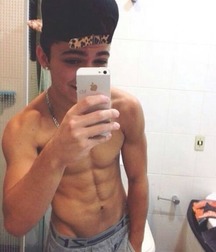 twinks in the mirror 570cf9d3ca9a6.jpg