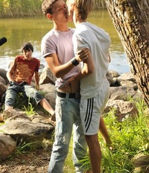 affectionate in nature 57192f0b62fbb.jpg