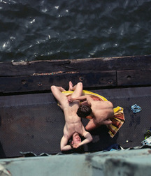 helping a friend 573f0e737c475.jpg