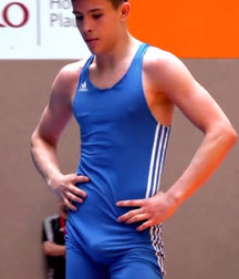 bulging in blue 5741b7395fe88.jpg