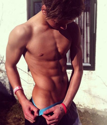  tight toned tummies  57498ecebe0f2.jpg